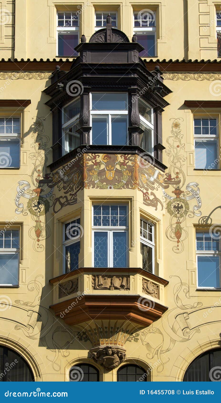 modernist balcony