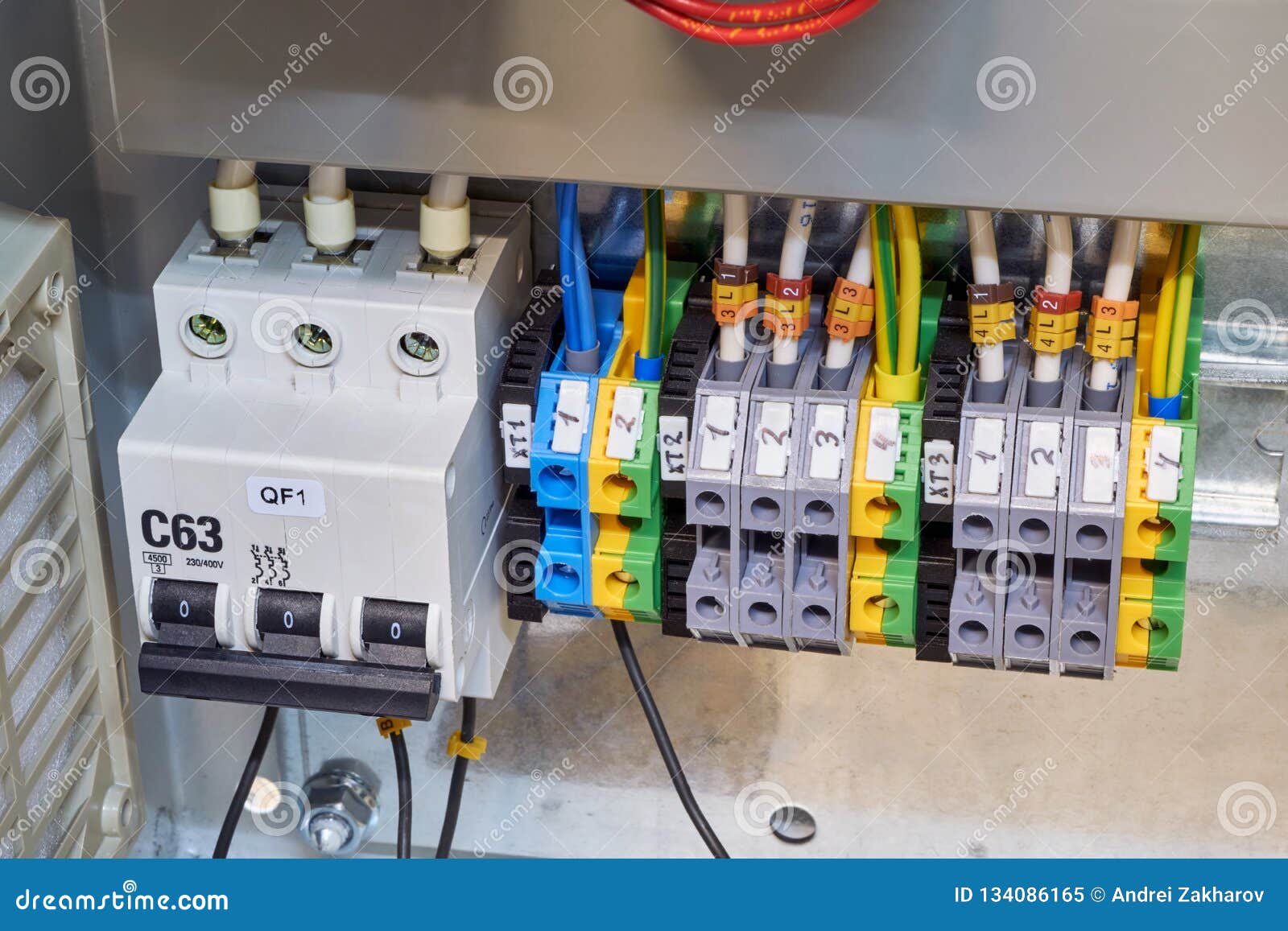 Modular Circuit Breaker And A Number Of Terminals In The