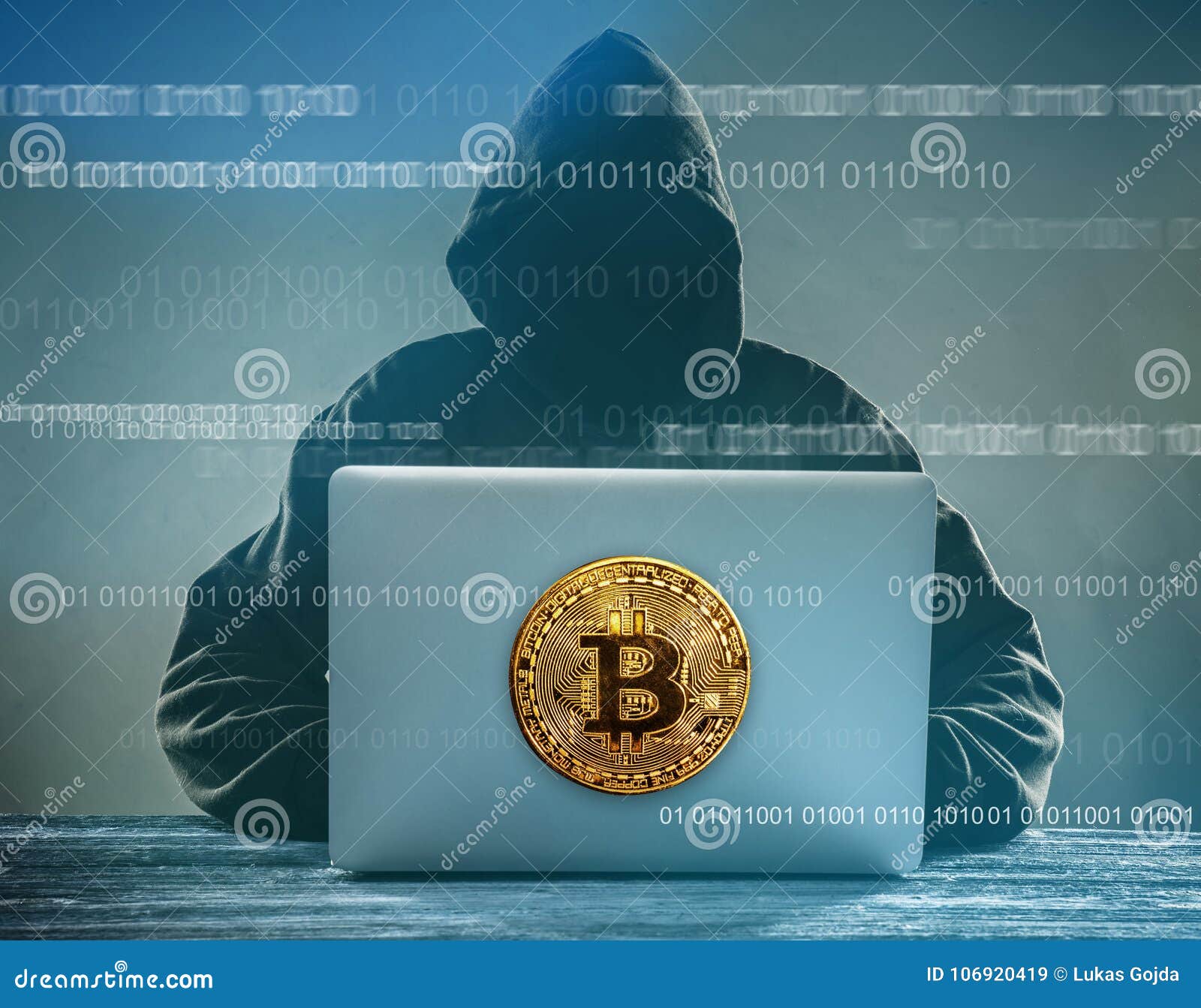 Moeda Bitcoin Gold E Hacker Anónimo Sentado Com Portátil Imagem de Stock -  Imagem de investir, criptografia: 106920419