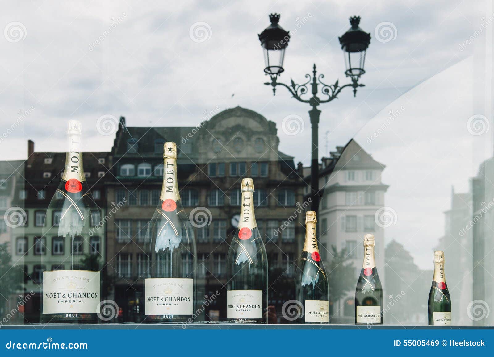 Moet & Chandon Different Sizes of Imperial Champagne Editorial Stock Image  - Image of expensive, glass: 55005469