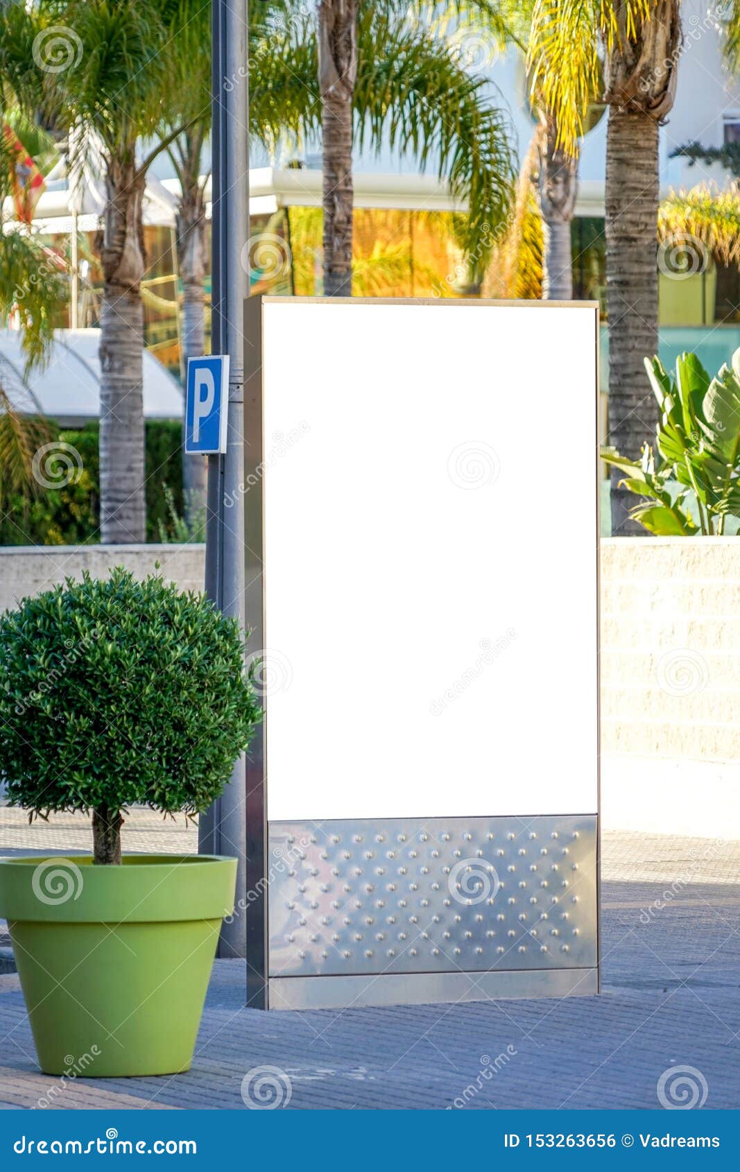 Mofa Para Arriba Cartelera En Blanco Al Aire Libre Publicidad Al Aire