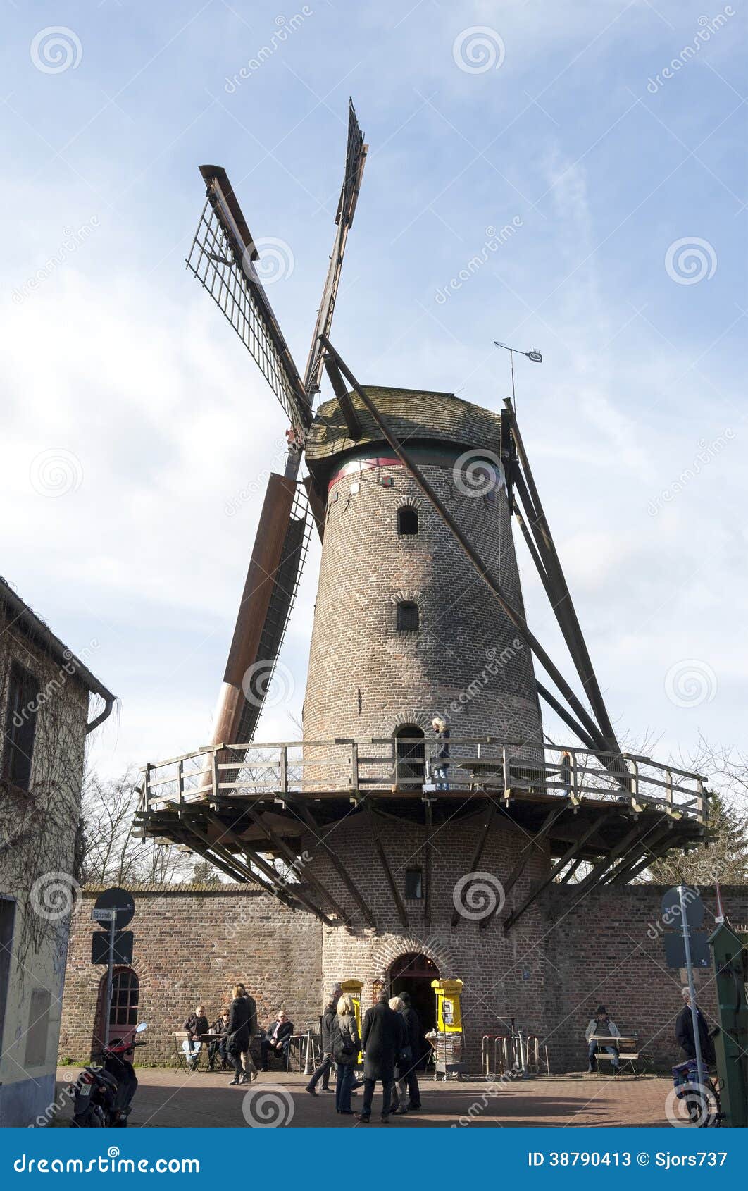 Moinho De Vento Kriemhildemuhle, Cidade Xanten, Alemanha Foto de Stock  Editorial - Imagem de terra, feriados: 38790413