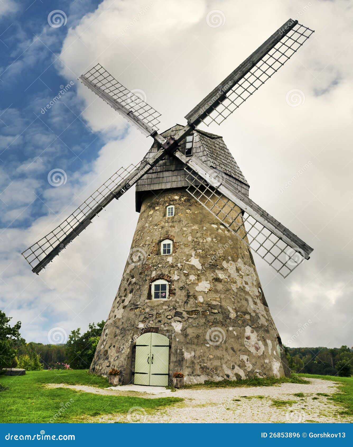 Foto de Medieval Moinho De Vento Letônia e mais fotos de stock de