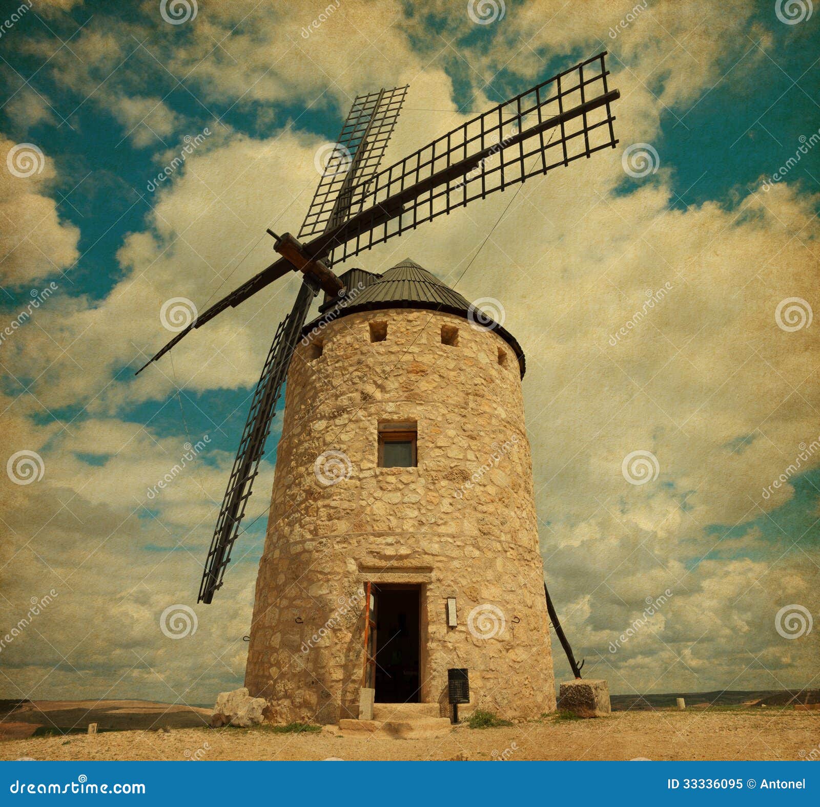Moinho de vento medieval imagem de stock. Imagem de grupo - 33336095