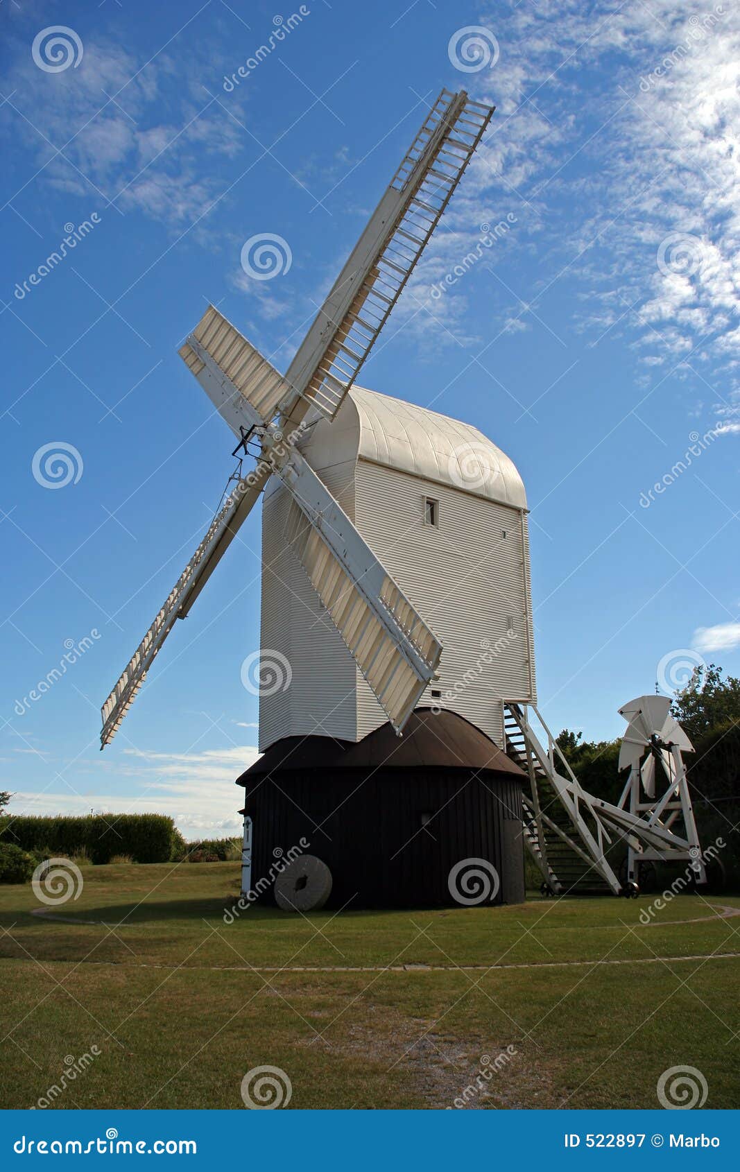 Molino De Viento En Inglaterra. Imagen de archivo Imagen de molino