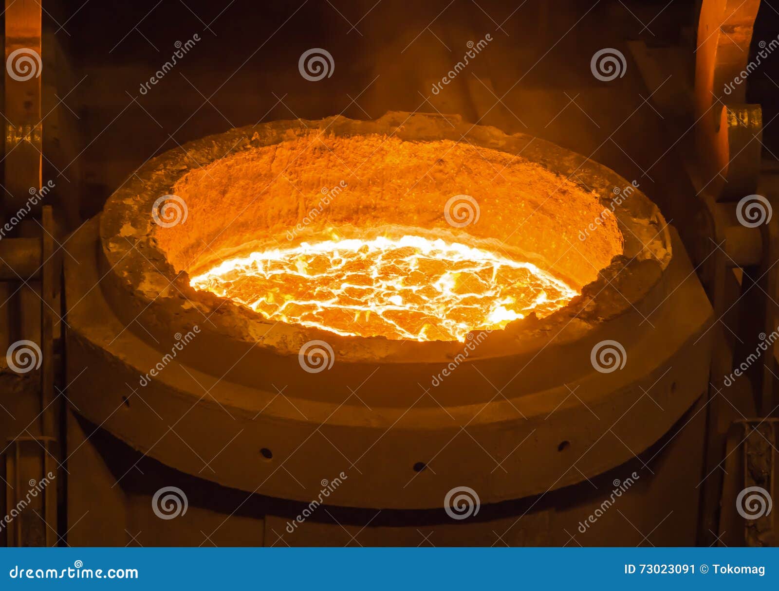 Molten metal in ladle stock image. Image of glowing, action 73023091