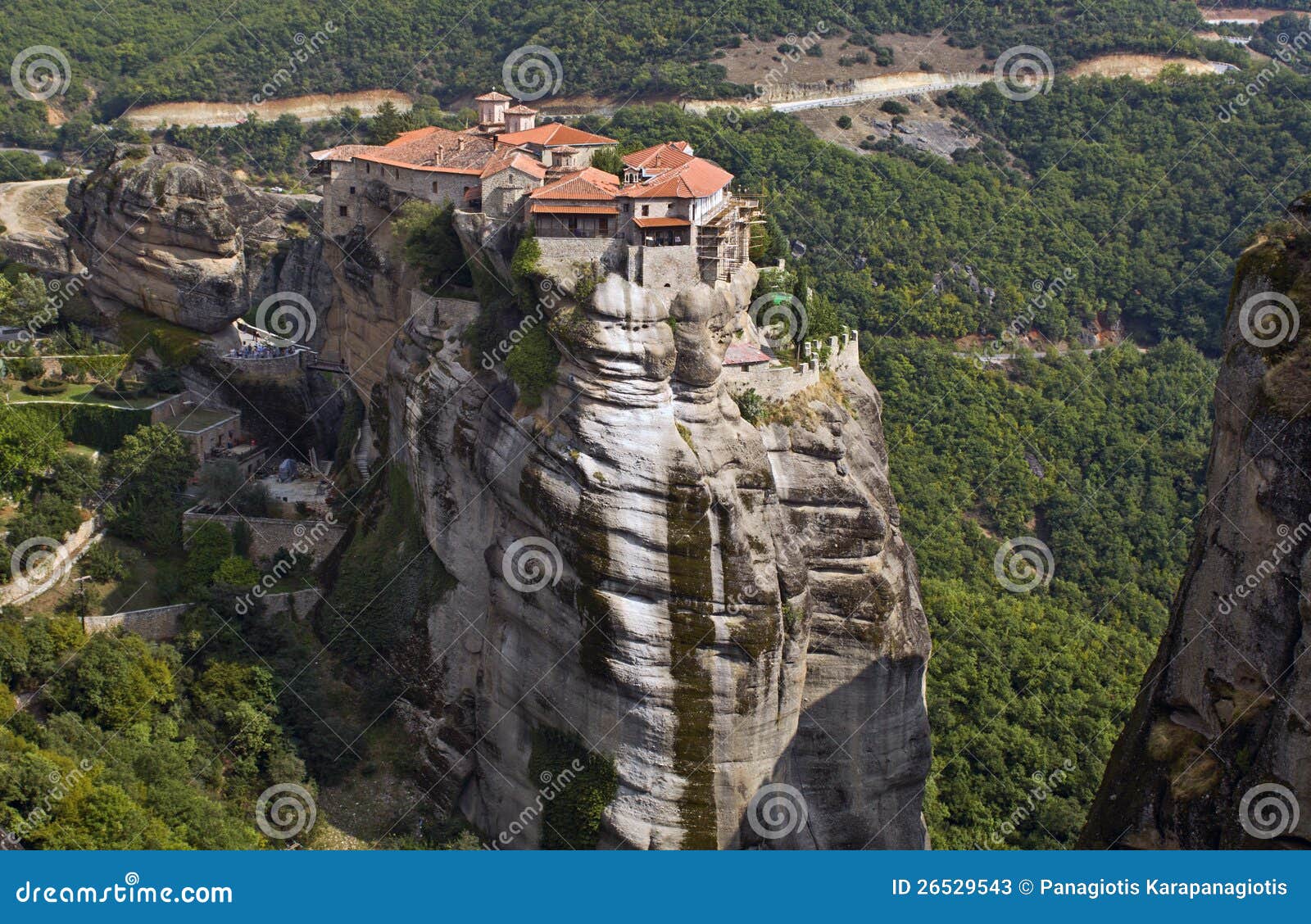 itálico filosofía saltar Monasterio Colgante En Meteora, Grecia Imagen de archivo - Imagen de roca,  griego: 26529543