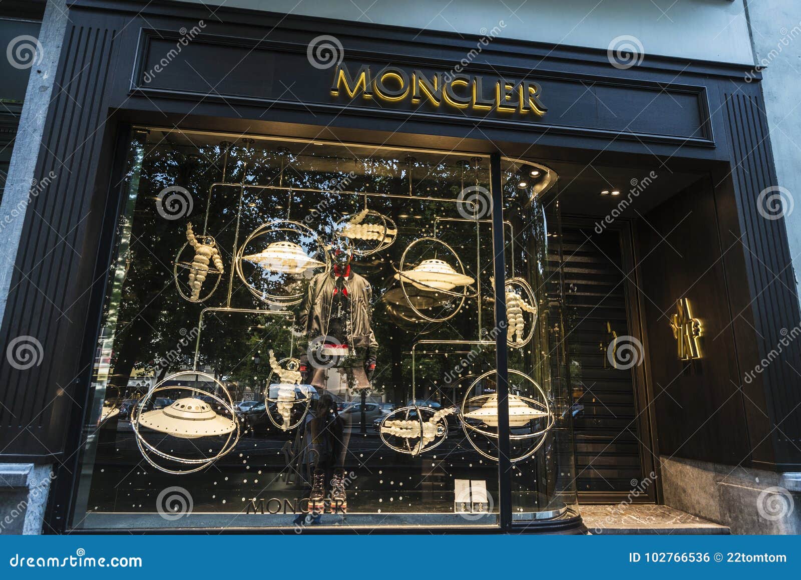 Moncler Shop In Brussels, Belgium Editorial Photo - Image of landmark,  elegance: 102766536