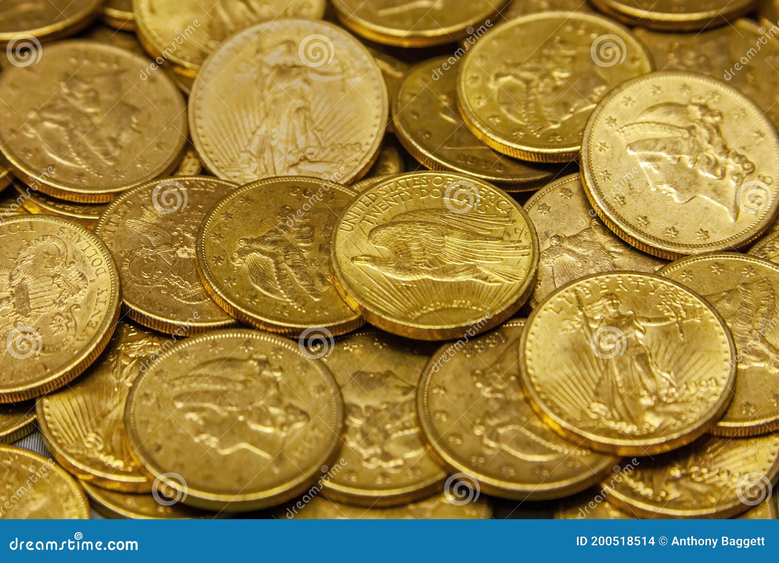Moneda De La Moneda De Oro Estadounidense Tesoro De Los Raros . De Doble  águila 20 Dólares De Lingotes Foto de archivo - Imagen de dinero, libertad:  200518514