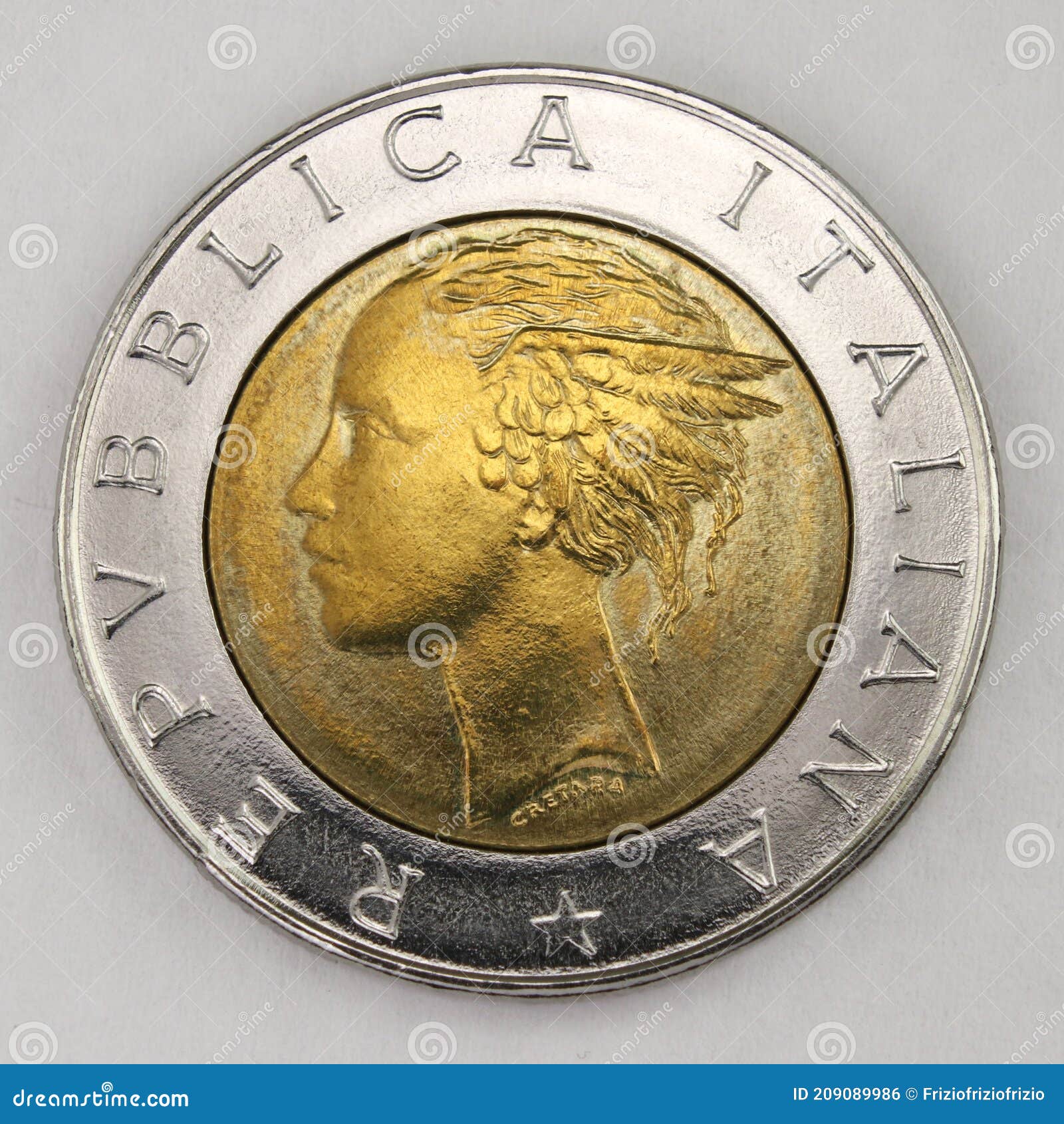 fuente A escala nacional Antorchas Moneda De 500 Liras Italianas De 1984 En Italia Foto de archivo - Imagen de  monedas, banca: 209089986