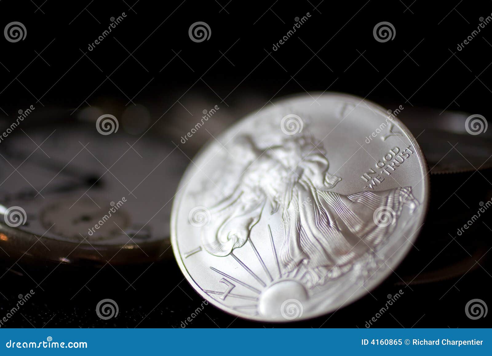 Moneda de plata. Ciérrese para arriba de una moneda americana de plata.