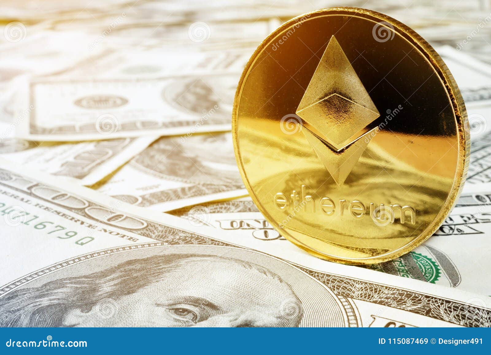 Ethereum ETH Coin Y Dólares Imagen de archivo editorial - Imagen de  mercado, financiero: 115087469