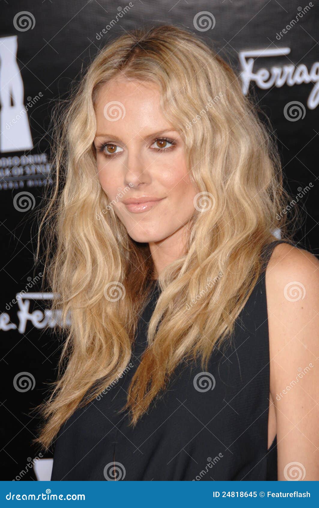 Monet Mazur editorial image. Image of style, salvatore - 24818645