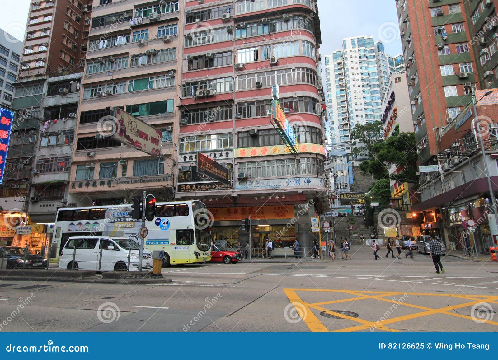Mong Kok Street View in Hong Kong Editorial Image - Image of gateway