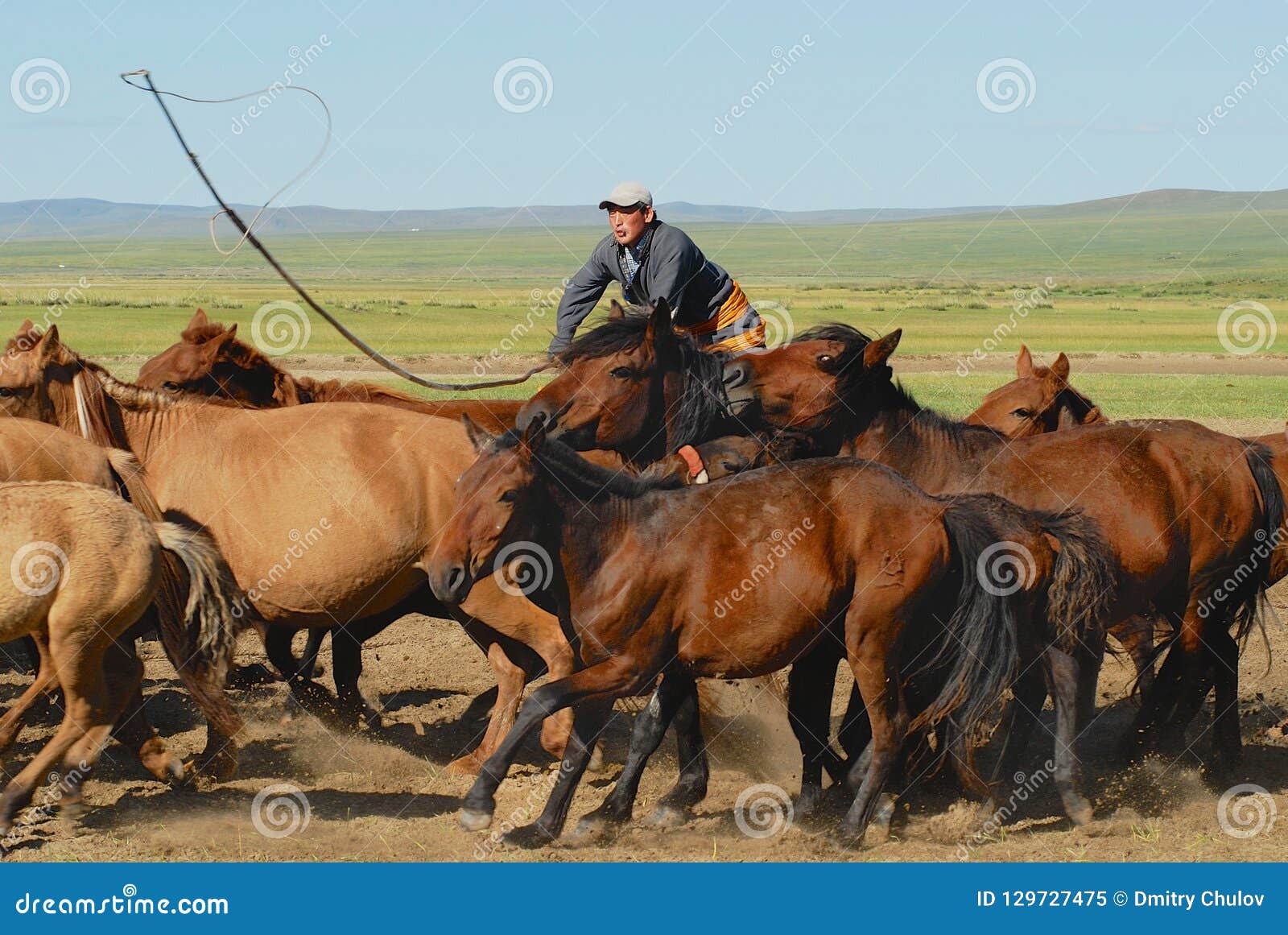 mongolian-man-wearing-traditional-costum