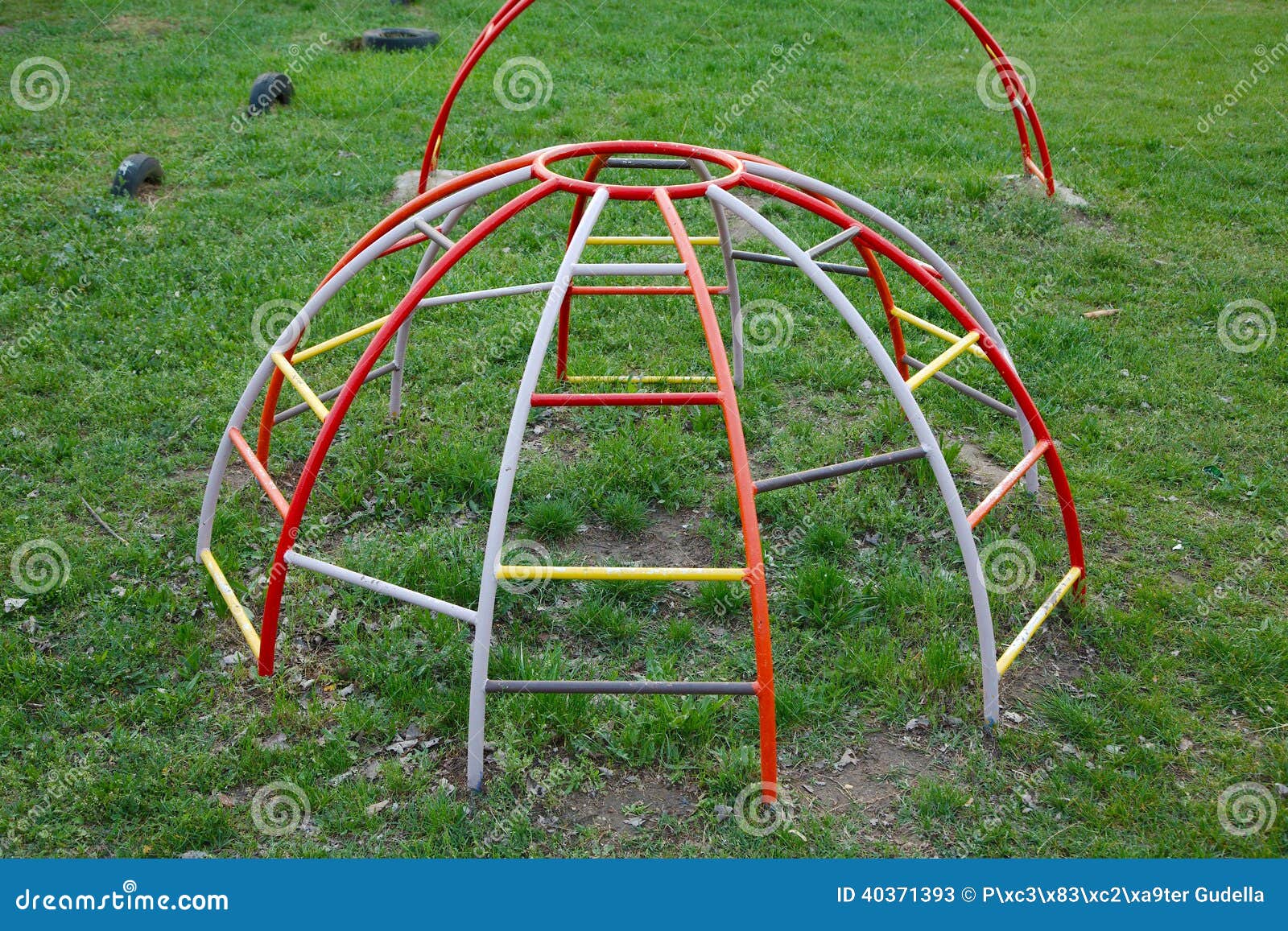 Monkey bars stock image. Image of schoolyard, recreational 40371393