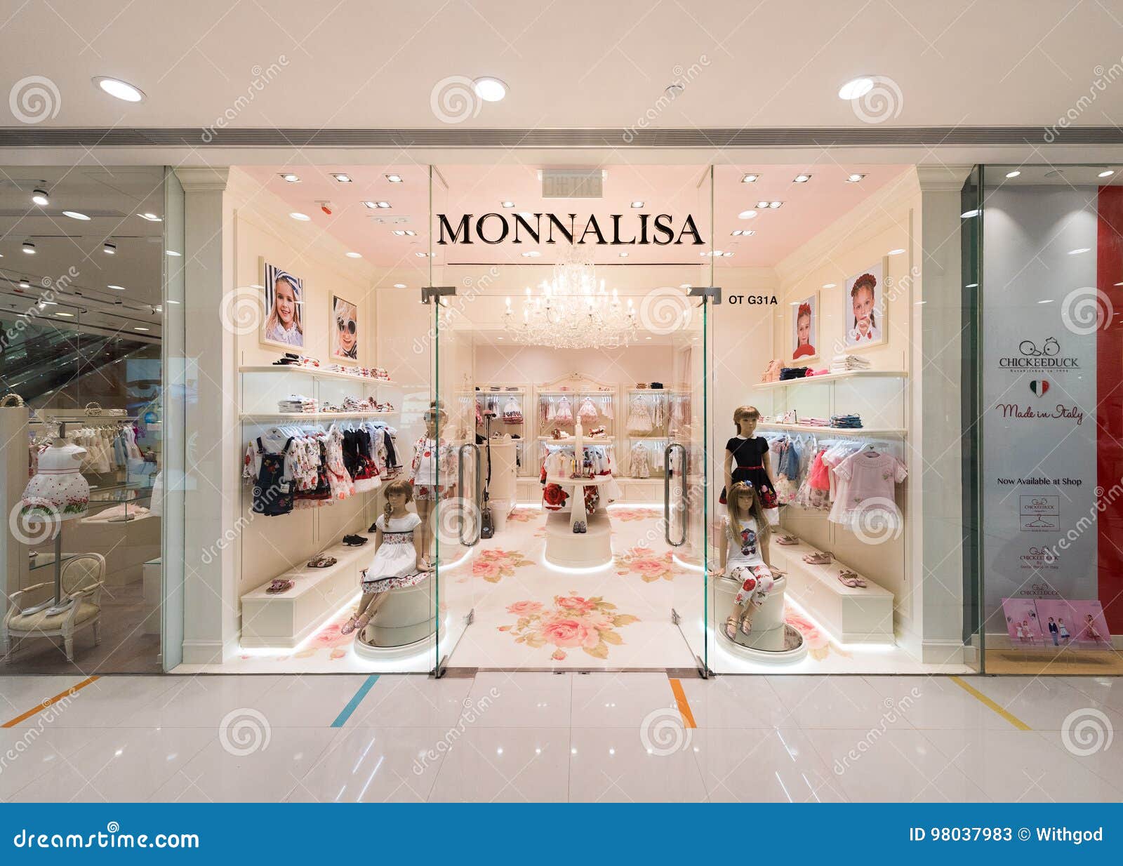 Monnalisa服装店在海洋终端 香港编辑类库存照片 图片包括有衣裳 街市 设计员 假人 Monnalisa服装店在海洋终端 香港编辑类库存照片 图片包括有衣裳 街市 设计员 假人
