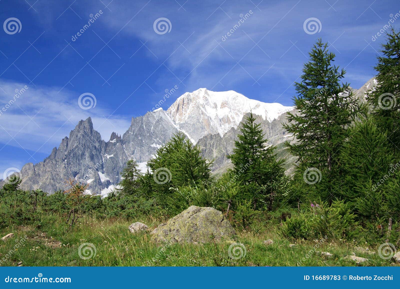 Mont Blanc imagen de archivo. Imagen de camino, verano - 16689783
