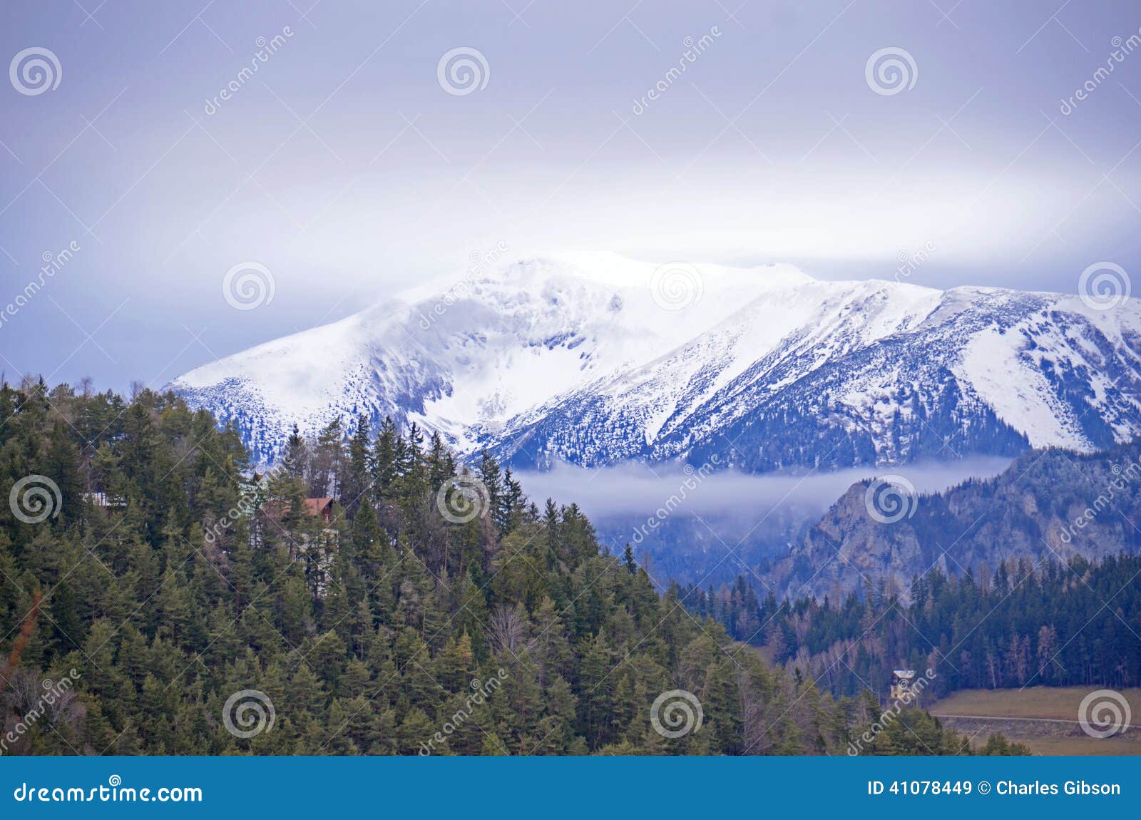 Montagne austriache. Fischbacher Alpen (alpi) qui in Austria orientale vicino a Semmering