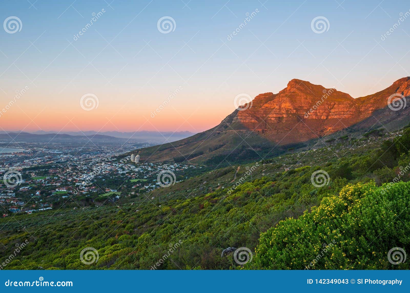 Montagne De Tableau Au Coucher Du Soleil Cape Town Afrique