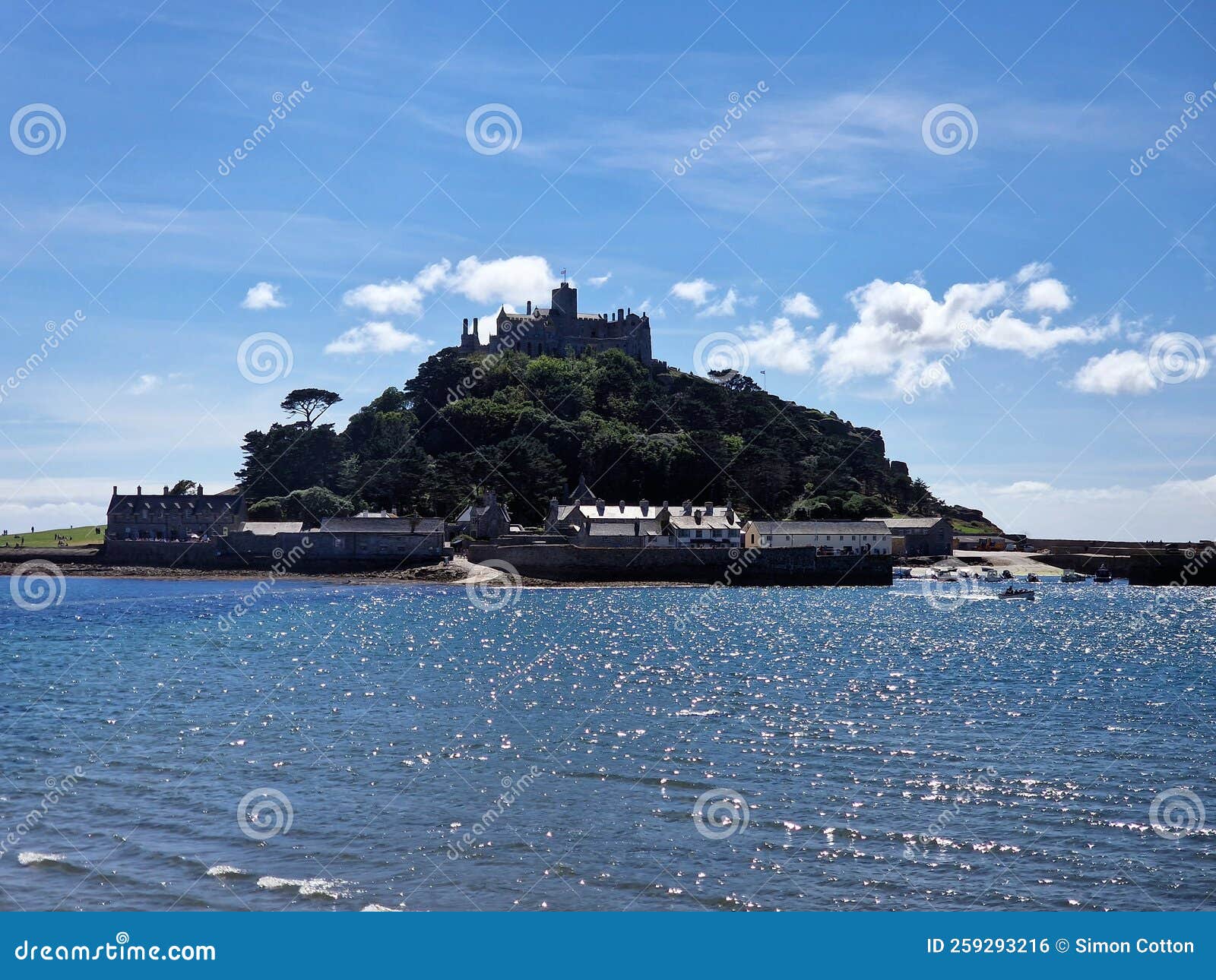 Montar michaels foto de archivo. Imagen de orilla, playa 259293216