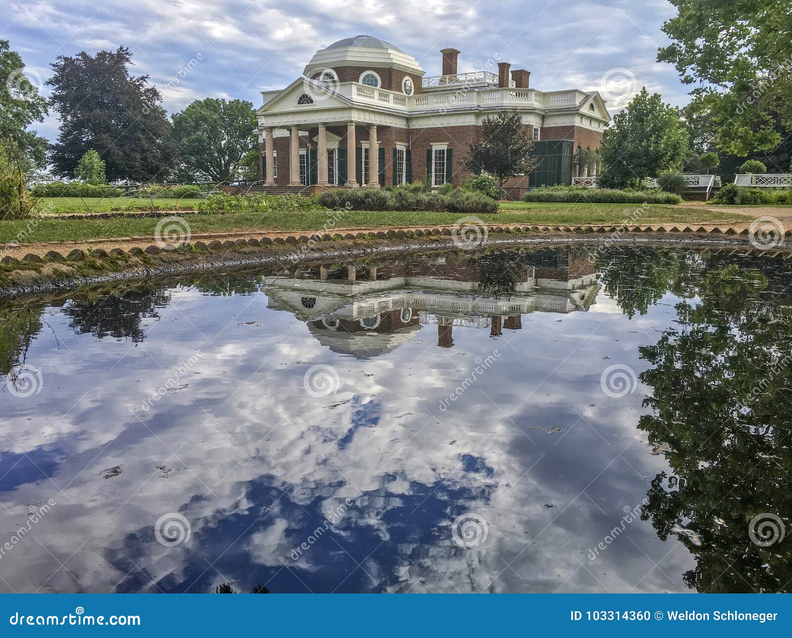 Monticello Home, Reflecting Pool Stock Photo Image of water