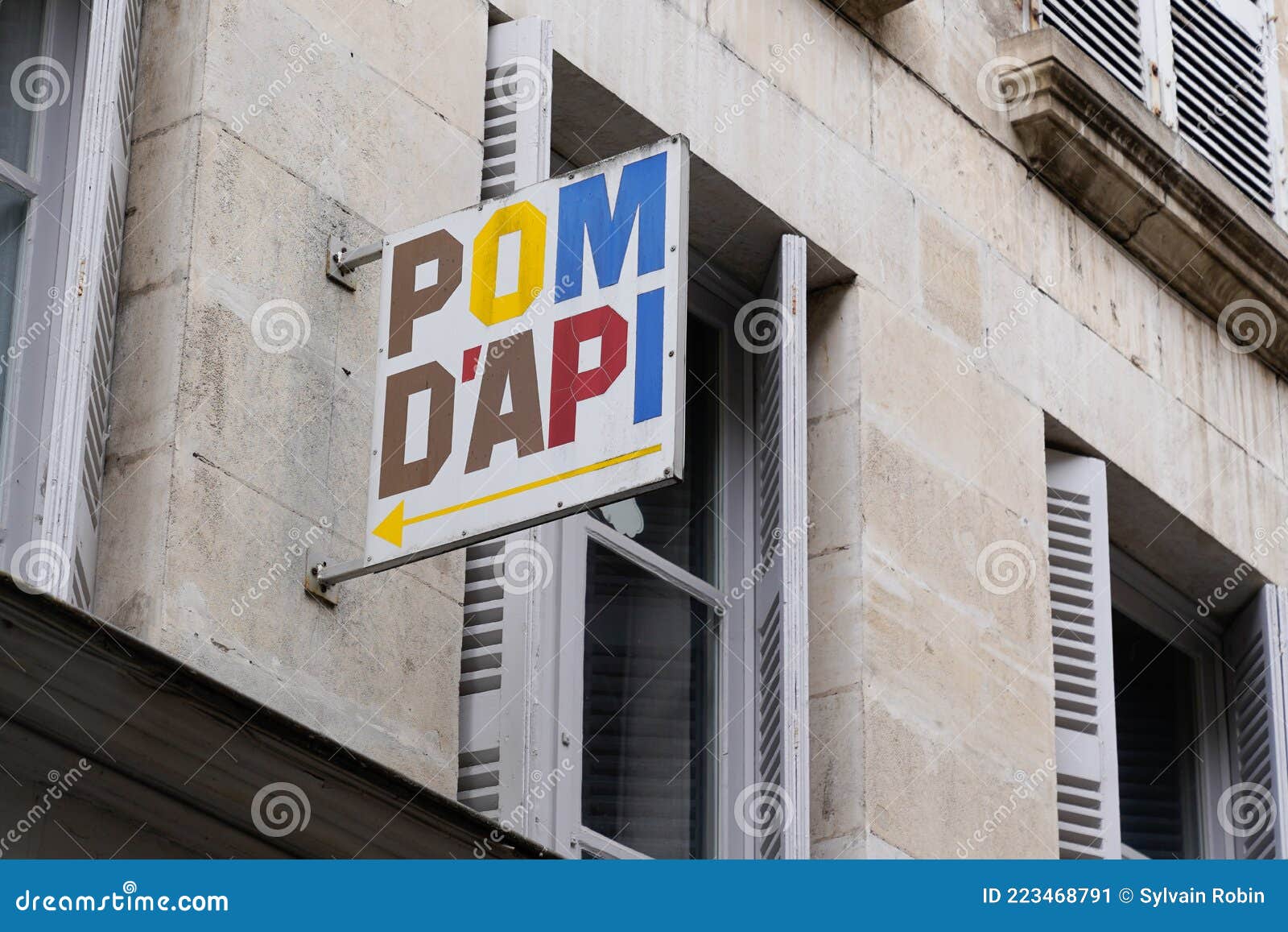 Pom D´`Api Sign and Text Brand of Footwear and Shoes Company for Children Kid Editorial Photo Image of company, dapi: 223468791