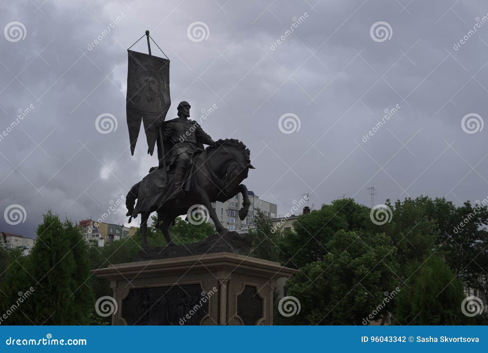 monument to the founder of samara, the city where the world cup will be held