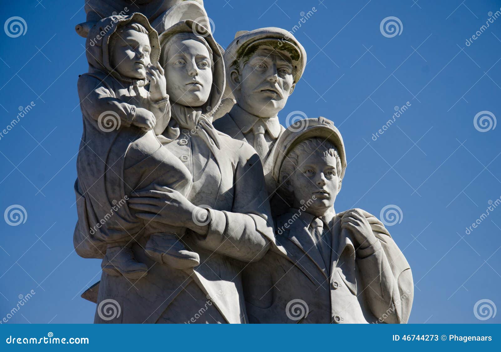 monument to the immigrants - new orleans
