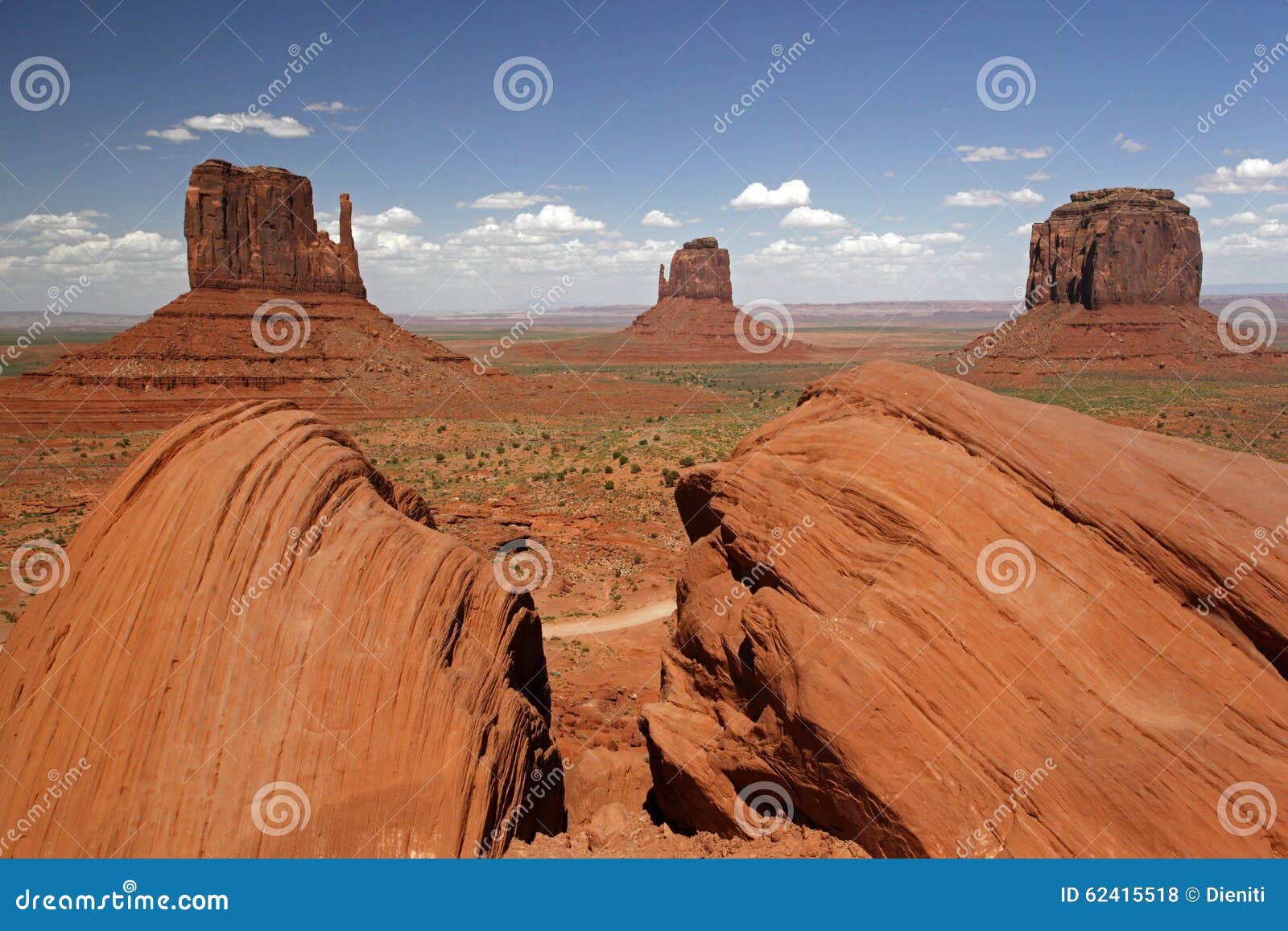 monument valley with west mitten butte, east mitten butte and merrick butte