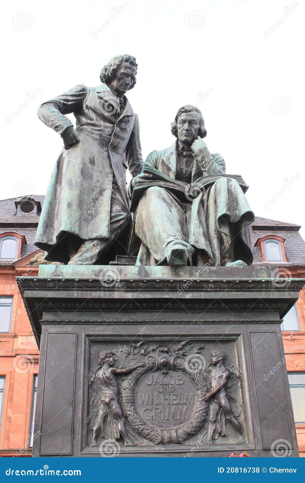 Monumento Ai Fratelli Grimm in Hanau, Germania. Fotografia Stock - Immagine  di fiaba, europeo: 20816738