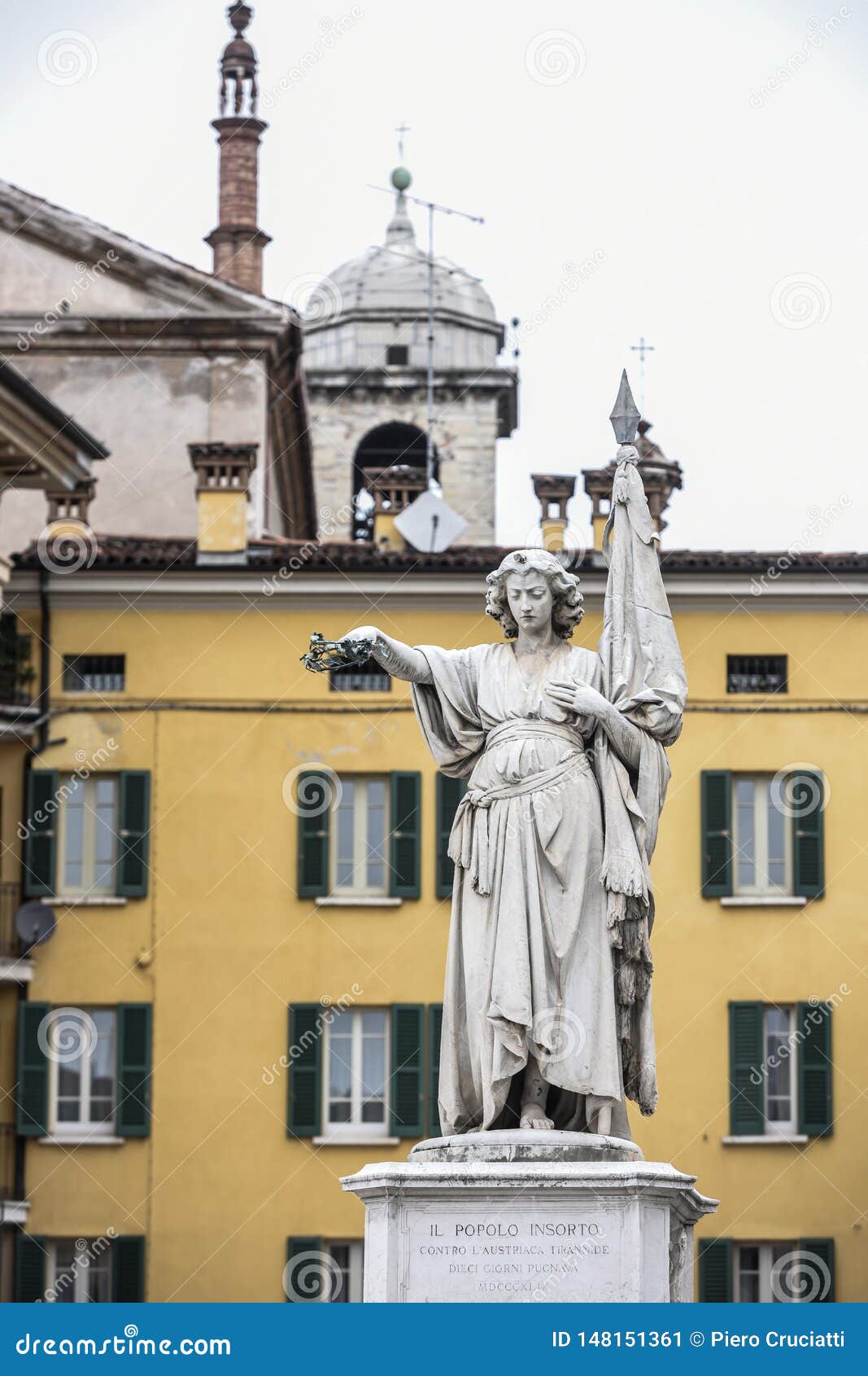 the monumento alla bella italia in piazzetta della liberta in brescia, italy