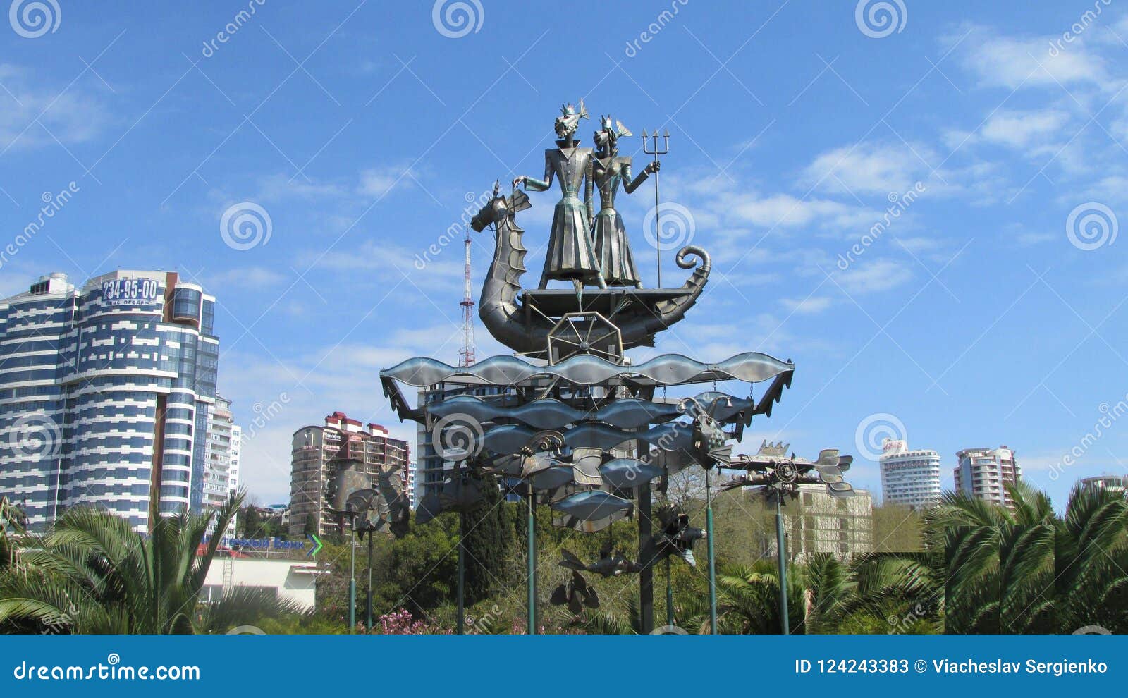 Monumento Alle Creature Sconosciute In Soci Russia Del Mare Di Fiaba Fotografia Stock Editoriale Immagine Di Nuotata Monumento