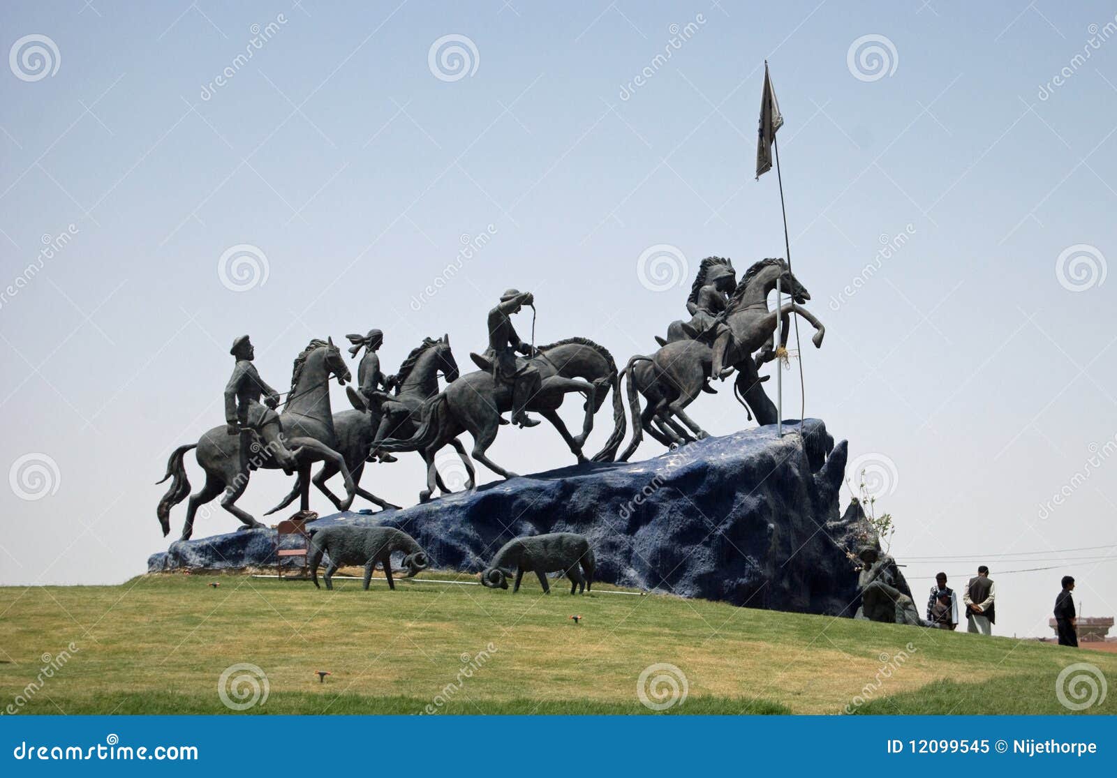 Monumento de Buzkashi. Em Mazar-e-Sharif, Afeganistão está possivelmente o único monumento dedicado ao esporte de Buzkashi