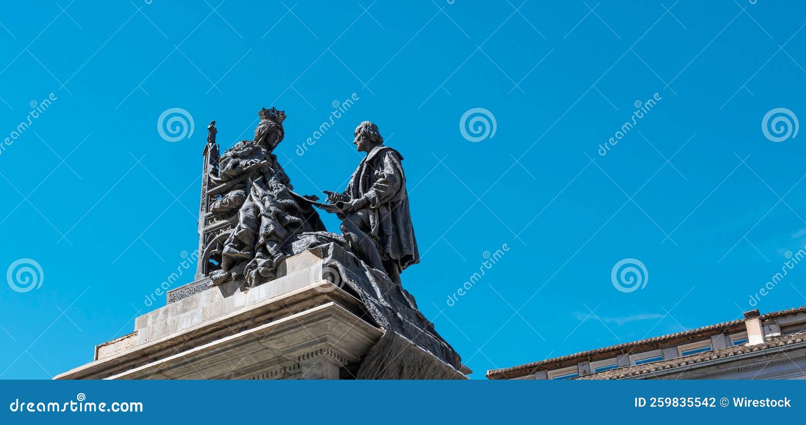 monumento a las capitulaciones con la reina isabel la catÃÆÃÂ³lica