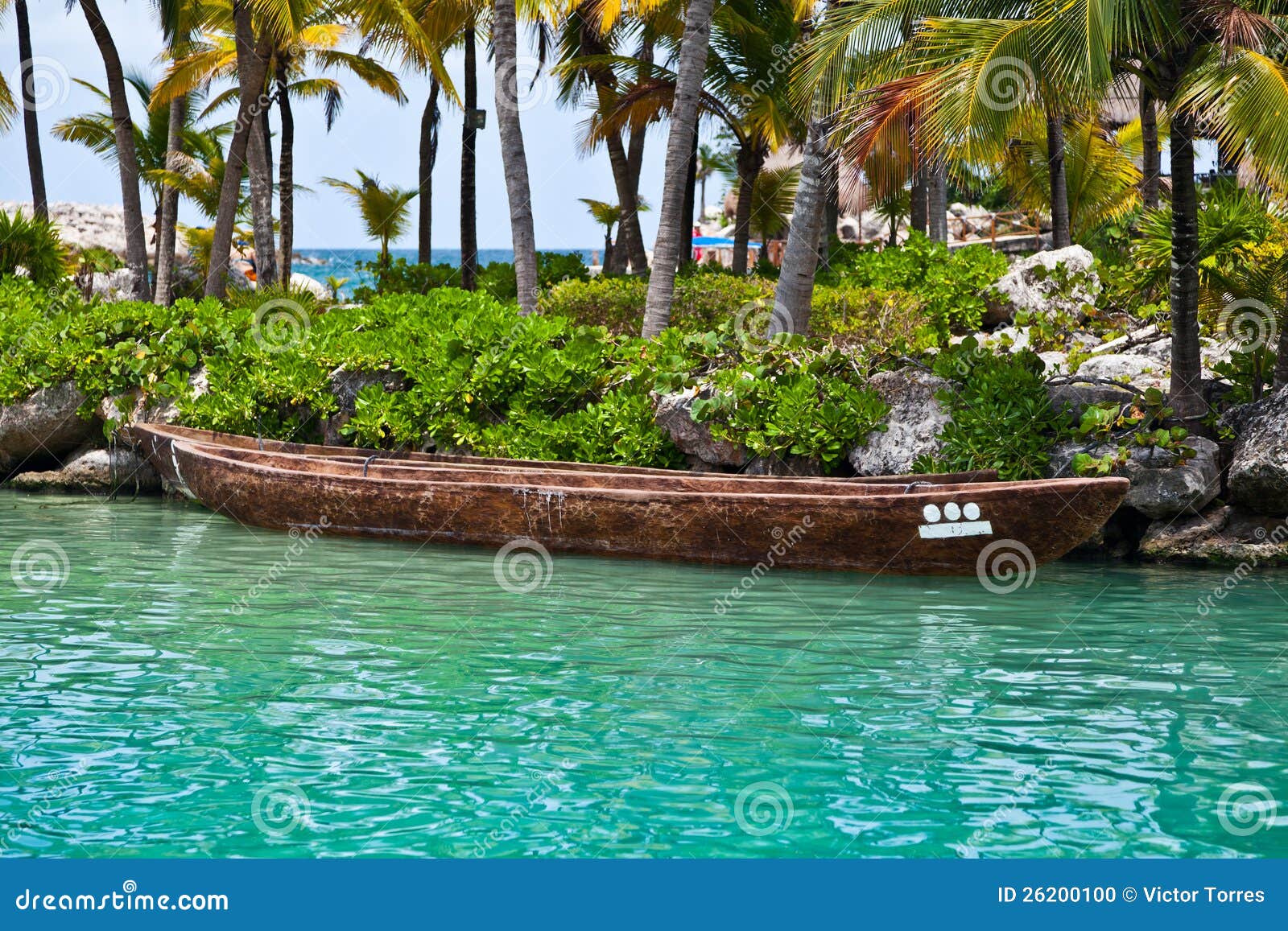 Moored Mayan Canoe Stock Photo Image 26200100