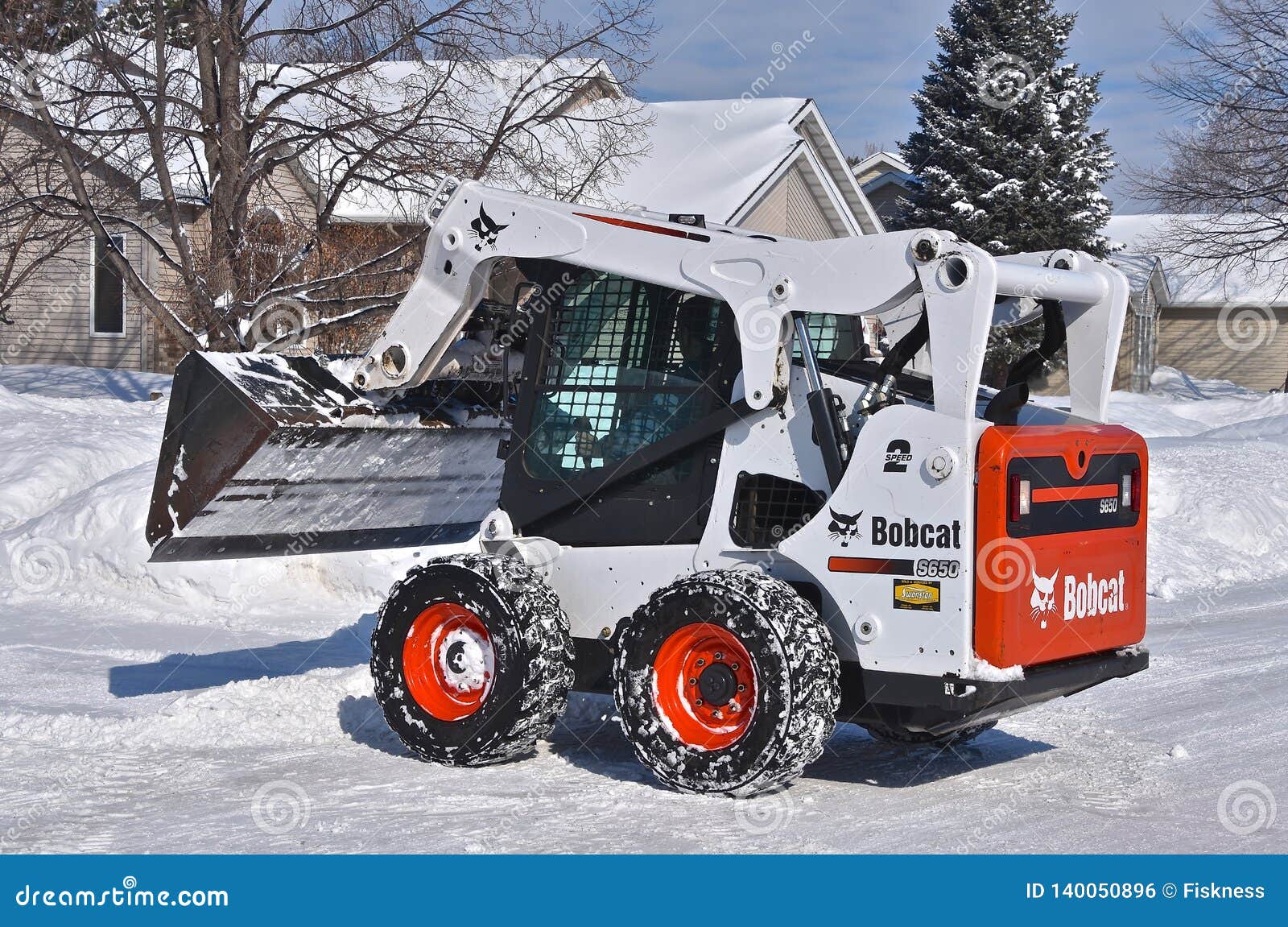 Бобкэт 650. Bobcat s650. Bobcat Северная Дакота. Bobcat 650 с противовесами.