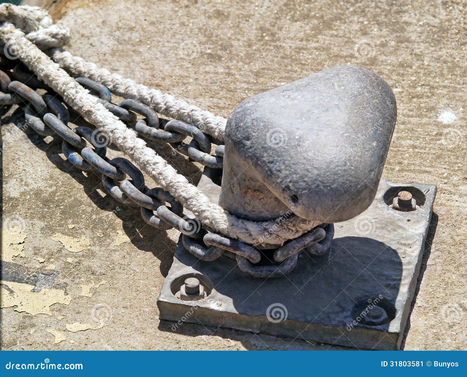 mooring bollard and naval rope