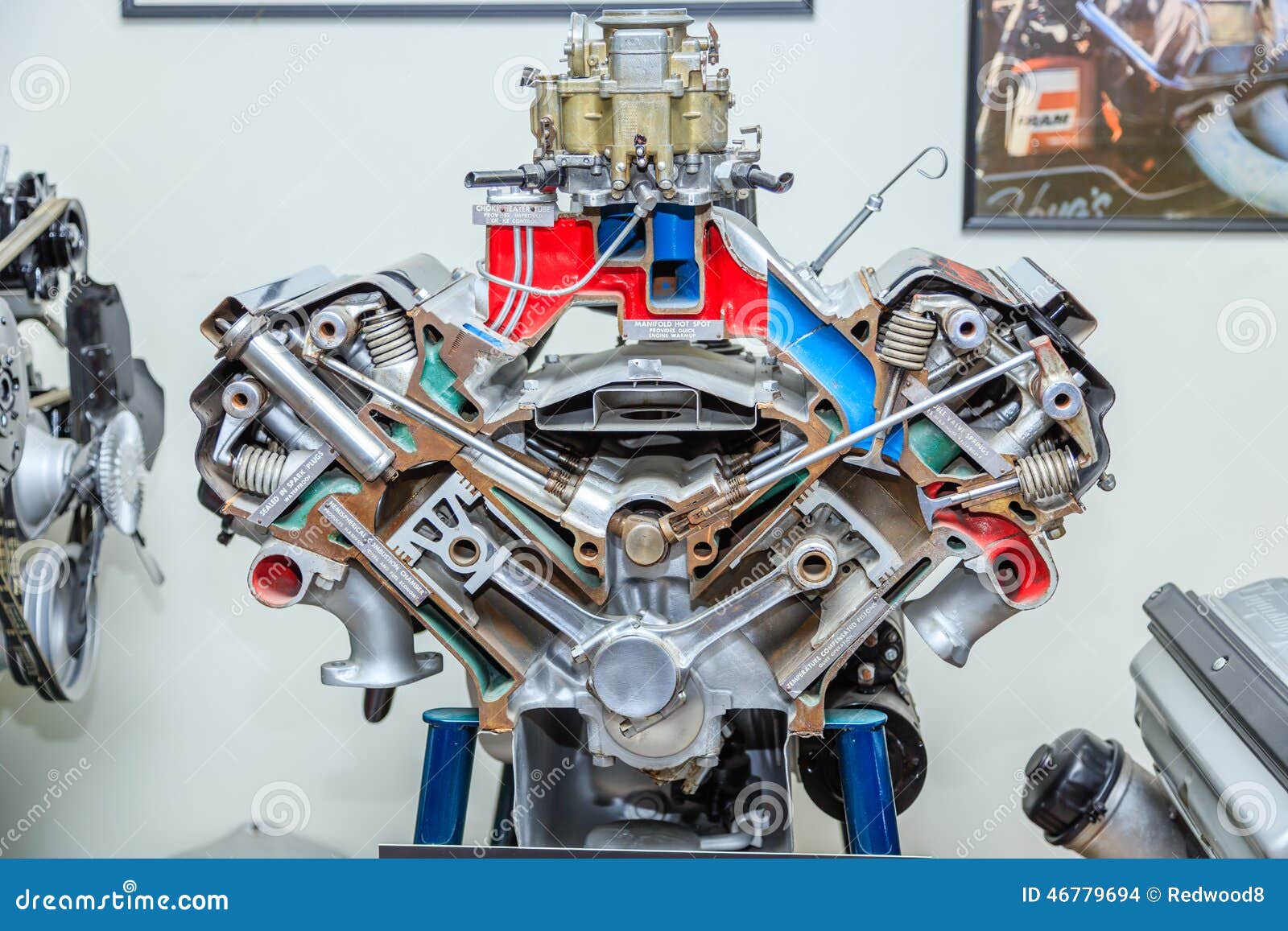 Mopar Hemi Engine editorial stock image. Image of fram - 46779694