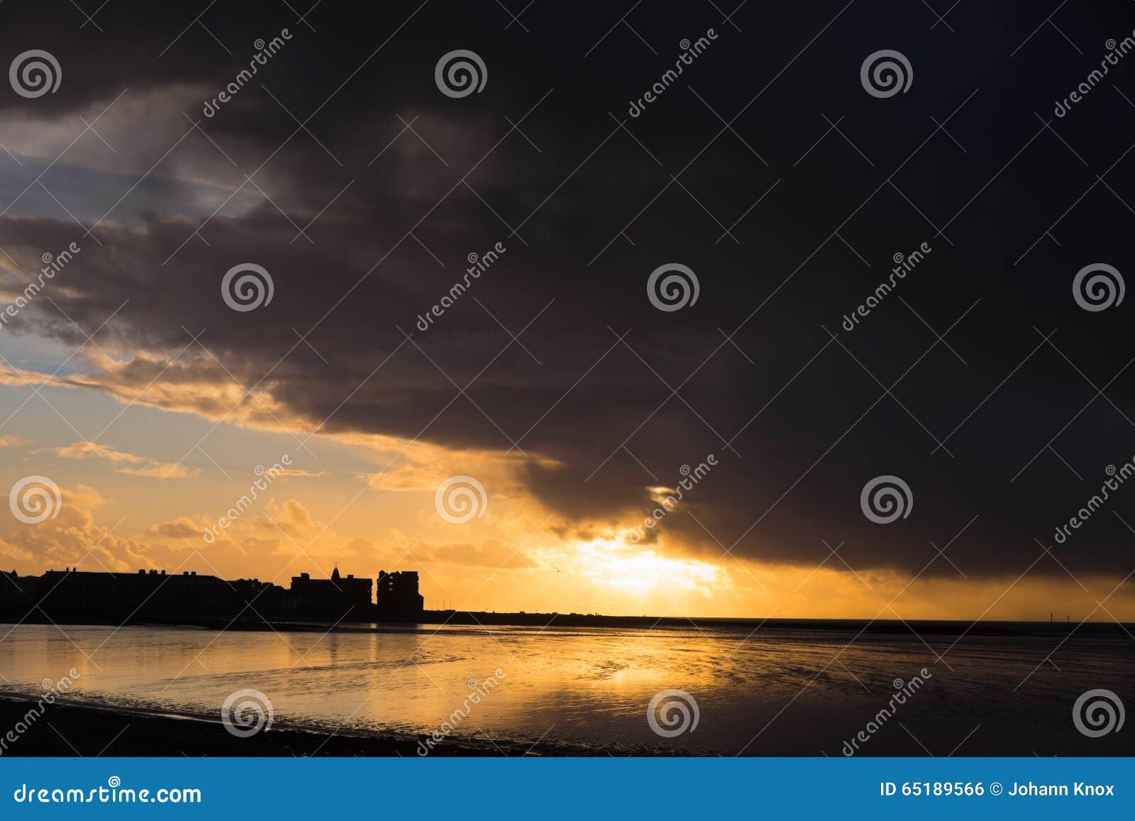 Morecambe Bay Sunset stock photo. Image of horizon, outdoor 65189566