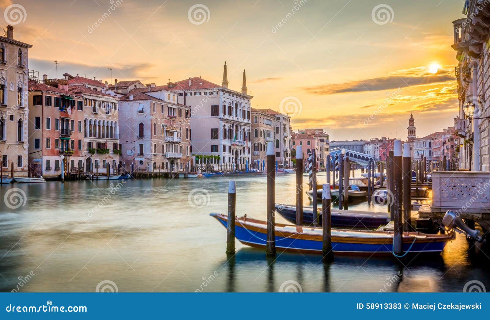 Morgen in Venedig stockbild. Bild von brücke, blendenverschlüsse - 58913383