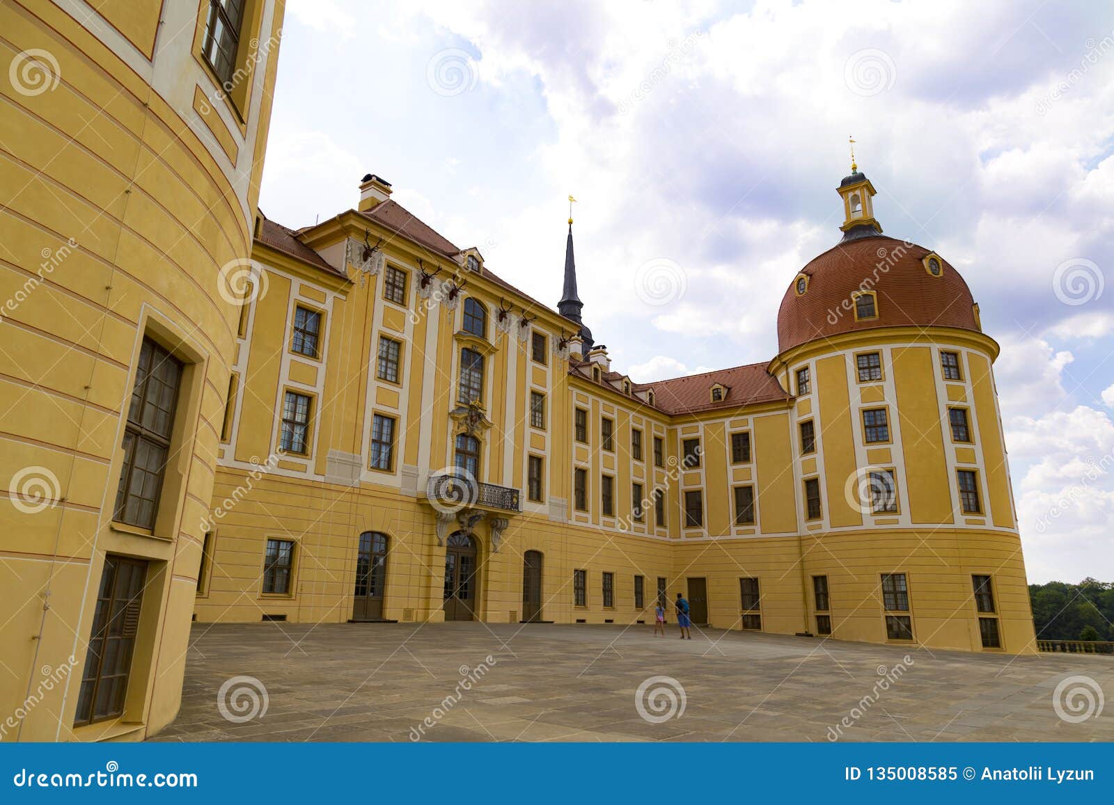 Moritzburg Schloss Sachsen, Deutschland. Moritzburg-Schloss - barocker Palast, Äußeres Moritzburg, Sachsen, Deutschland Allgemeine Ansicht Tourismusbestimmungsort, Touristenattraktion