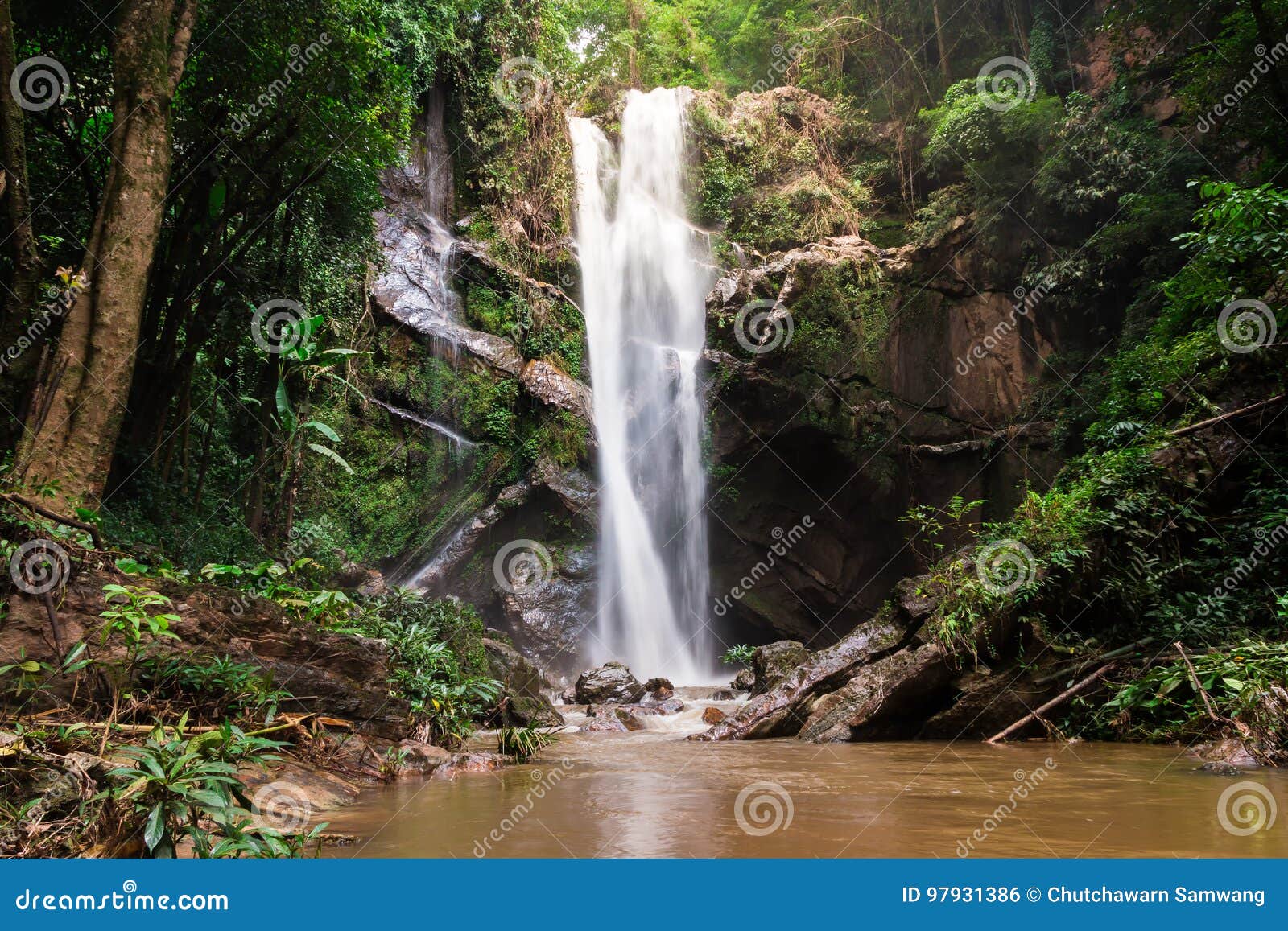mork fa waterfall of doi suthep pui national park