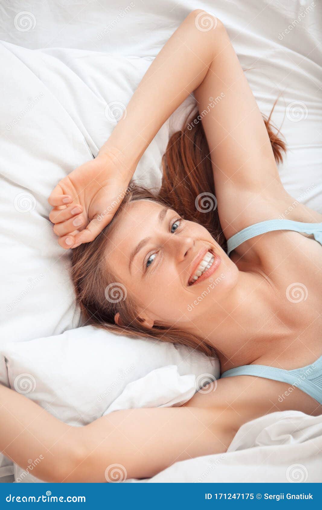 women in bed selfie free photo