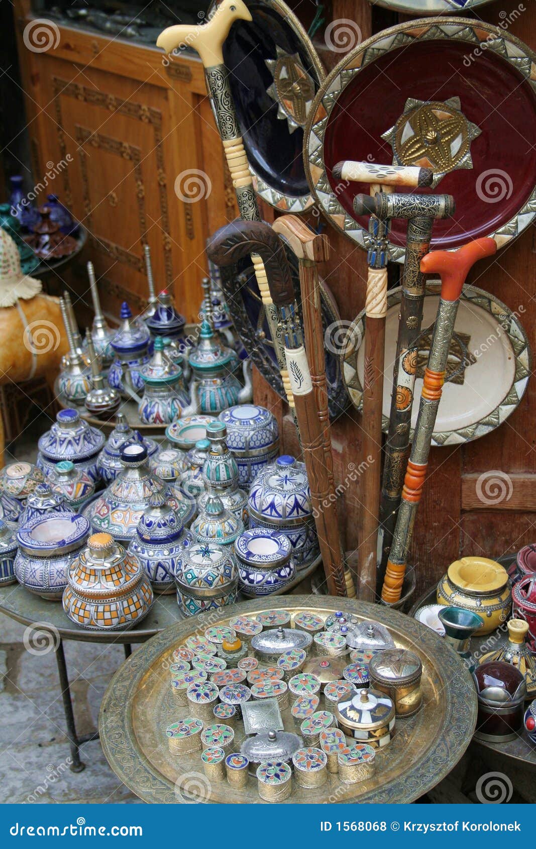moroccan souvenir shop