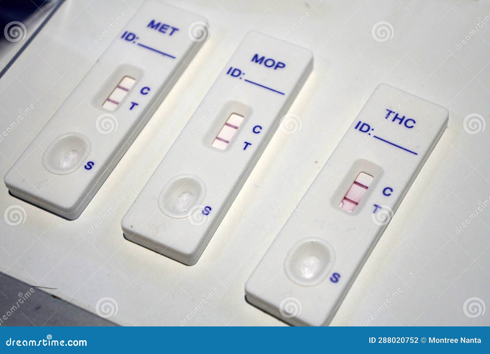 the morphine rapid test. methamphetamine rapid test. tetrahydrocannabinol rapid test.