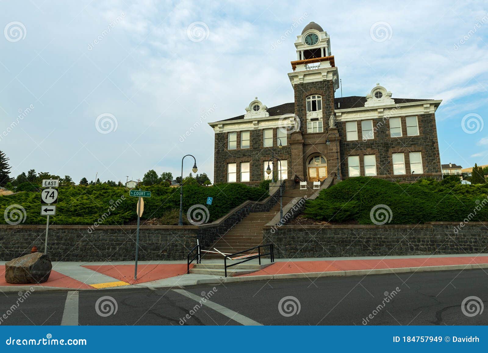 The Morrow County Courthouse in Heppner, Oregon, USA Editorial Stock