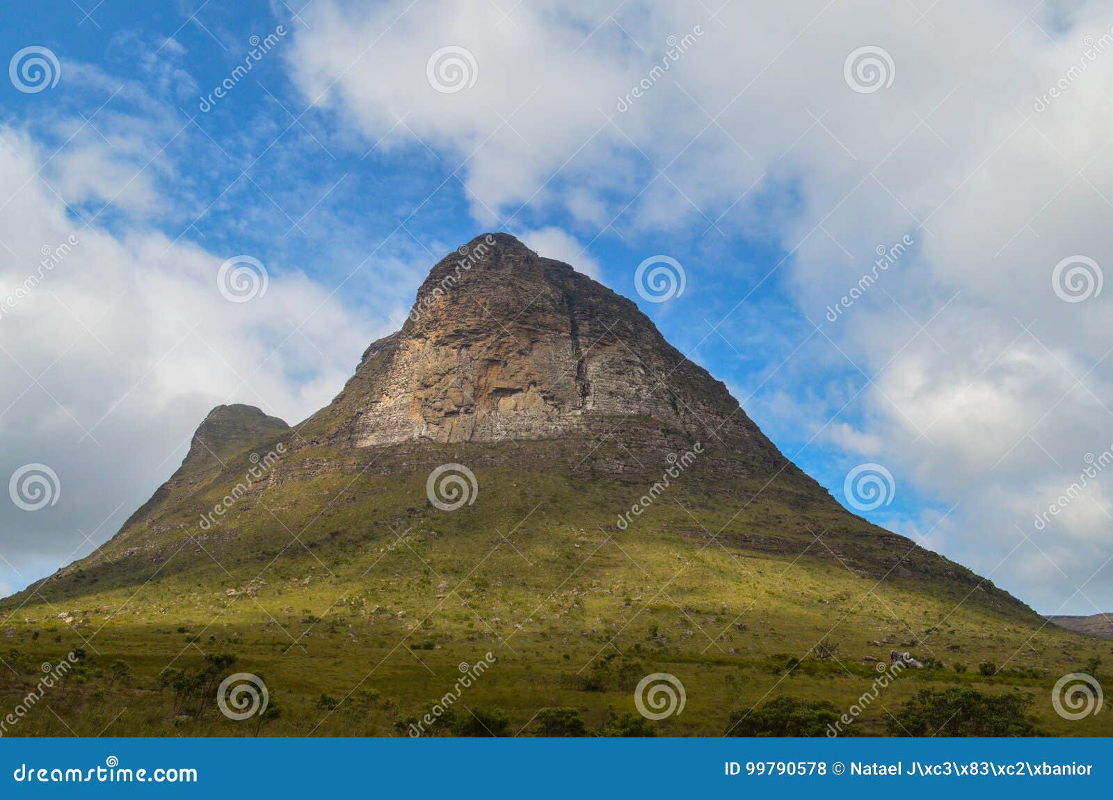 MorrÃ£o. Montagne antique sous la forme de plateau composant une belle vue Situé à la région de Chapada Diamantina dans le Brésil