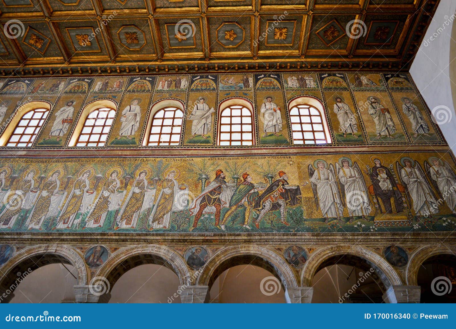Basilica Di S. Apollinare Nuovo Ravenna Mosaic Of The Virgins The Basilica Of Sant Apollinare Nuovo Ravenna