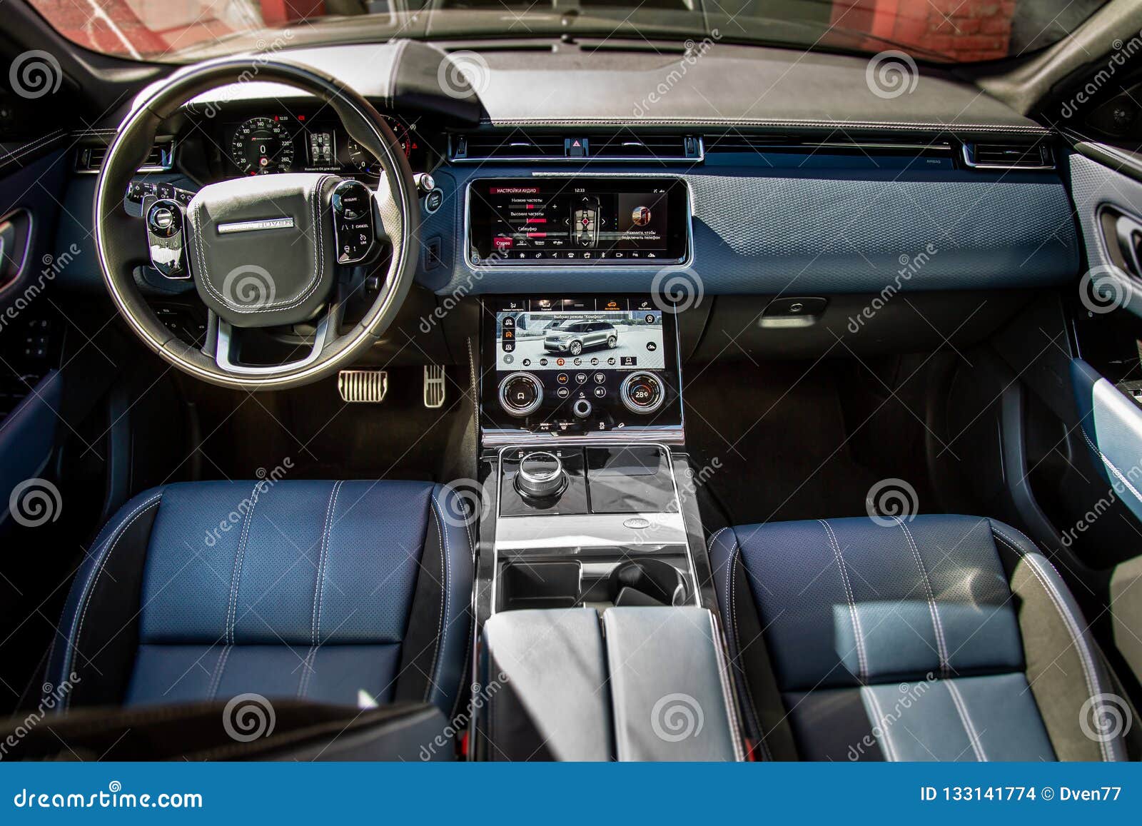 Moscow Autumn 2018 Interior Of The Land Rover Range Rover